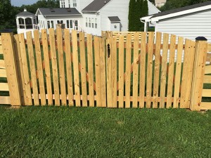 10 Foot Wide Spaced Picket Double Drive Wood Gate with Arch
