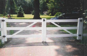 3 Rail Ranch Vinyl Fence