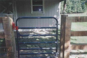 7 Bar Pipe Gate with Latch